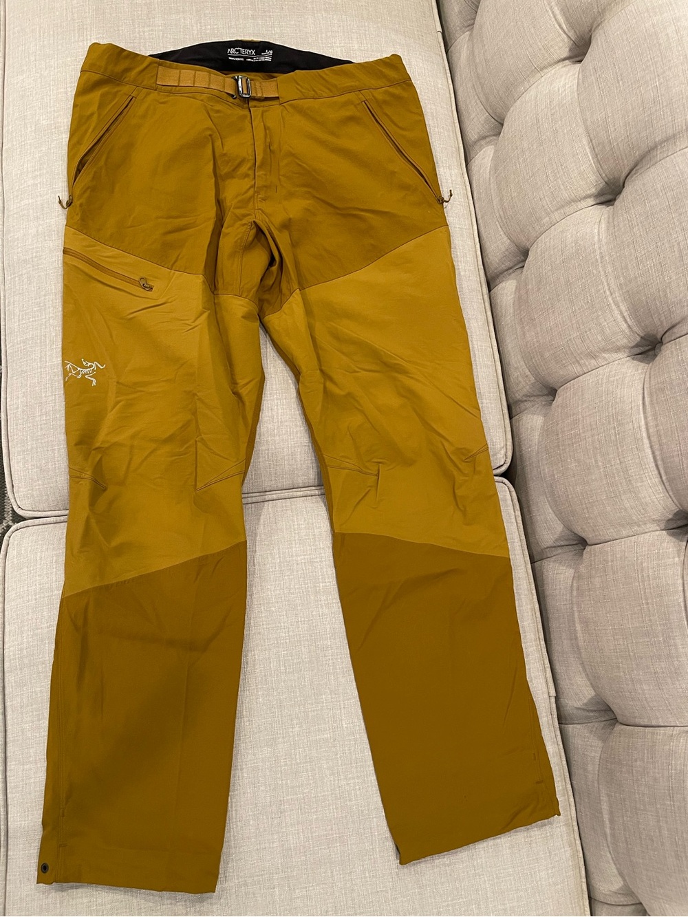 Arc'teryx Sigma FL Pant Men's L in Yukon mustard yellow hiking outdoors gorpcore
